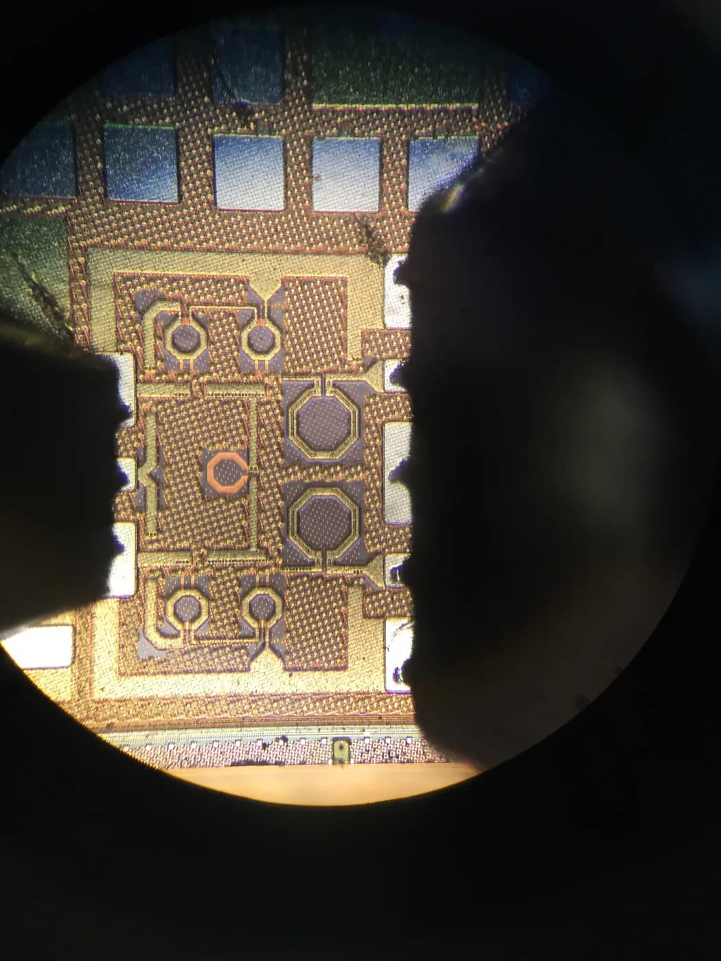 Planar versus FinFET process technology comparison